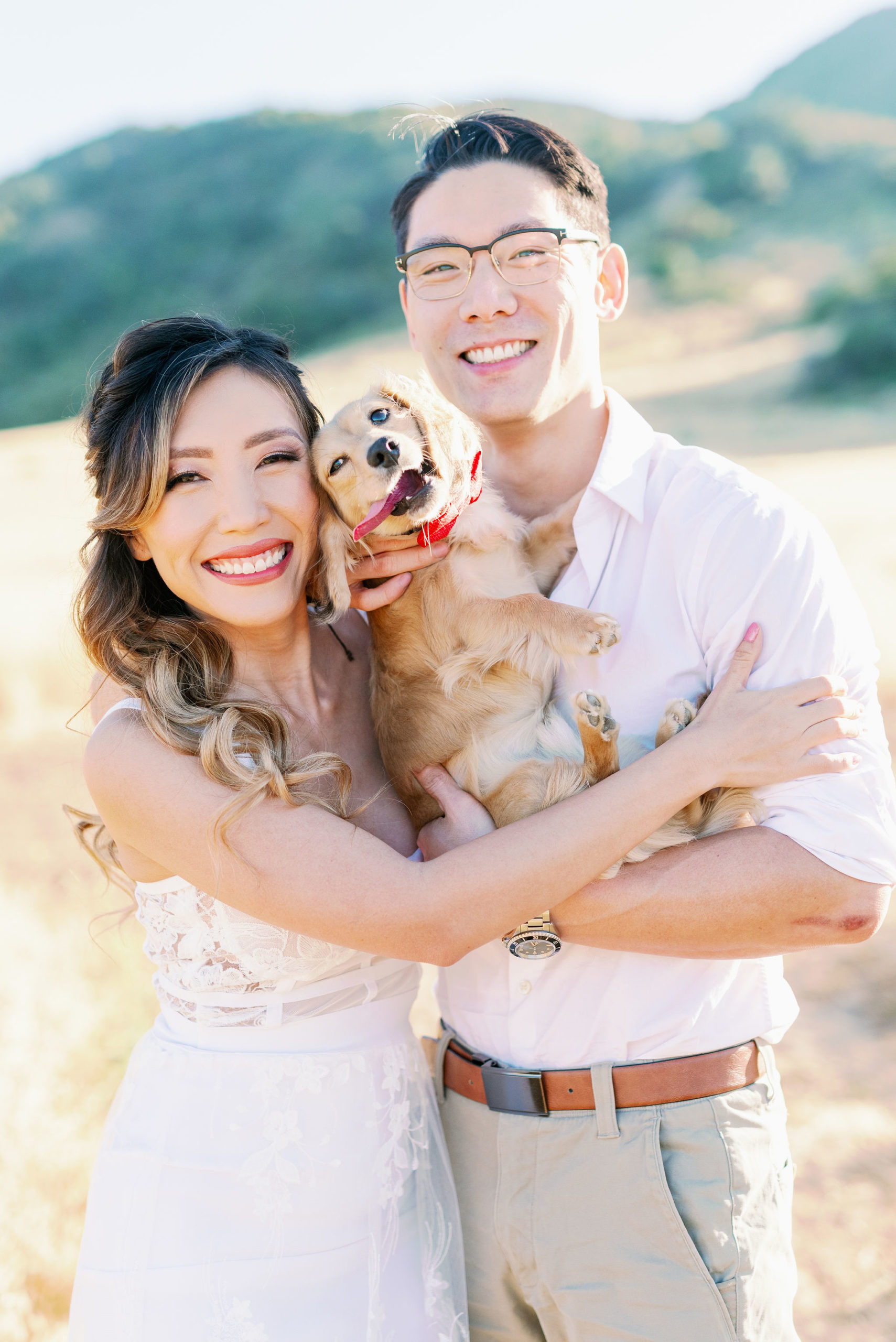 5 Tips for Including Your Pet in Your Engagement Photos