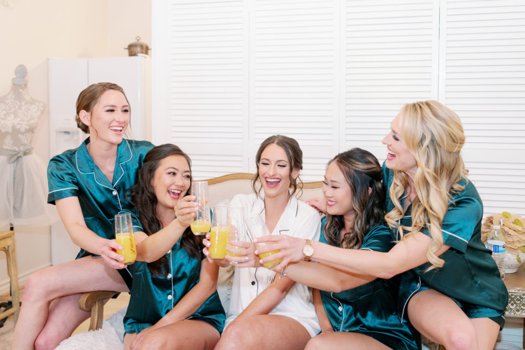 bridesmaids champagne on wedding day 