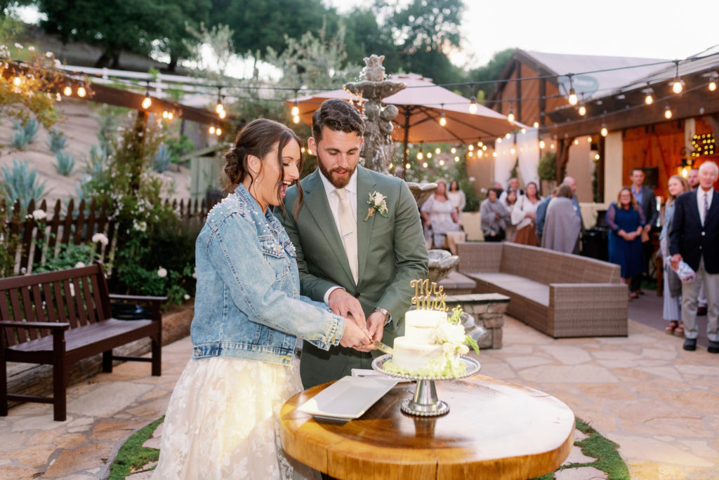 bride and groom cake cutting temecula California 